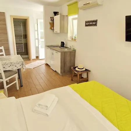 Apartment Pipo Krk Town Exterior photo